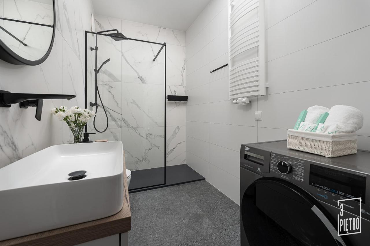 Apartament 3 Pietro กดิเนีย ภายนอก รูปภาพ