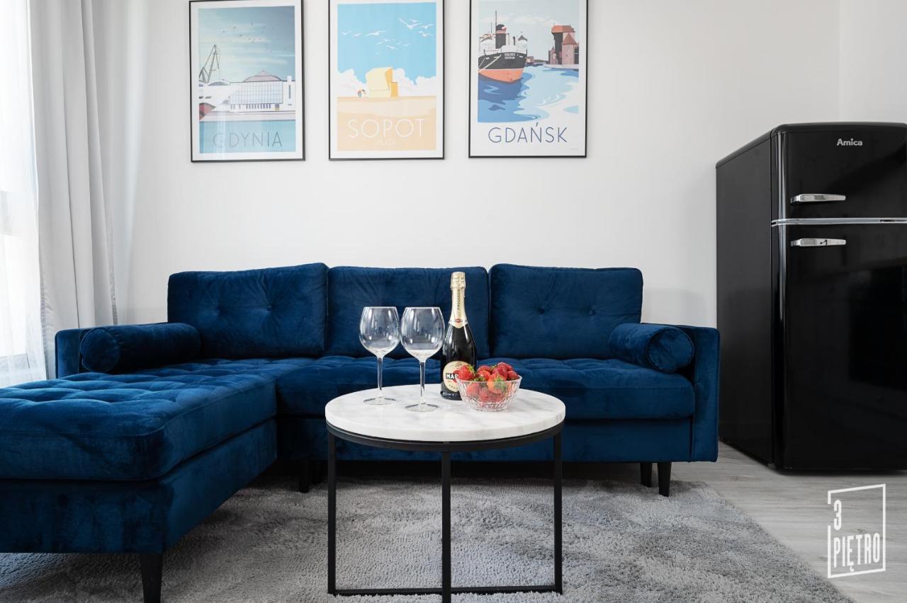 Apartament 3 Pietro กดิเนีย ภายนอก รูปภาพ